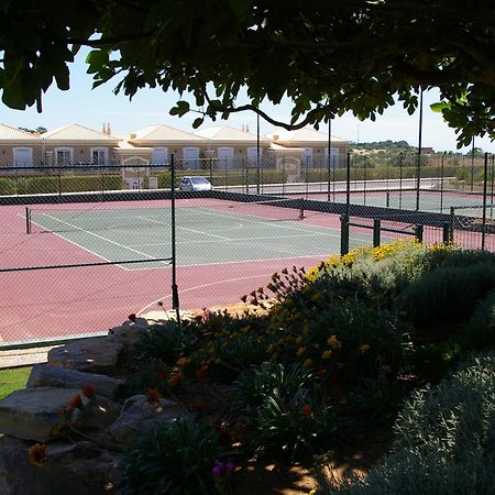 Boavista Golf & Spa - Bela Colina Holidays Lagos Ngoại thất bức ảnh Tennis courts at the resort