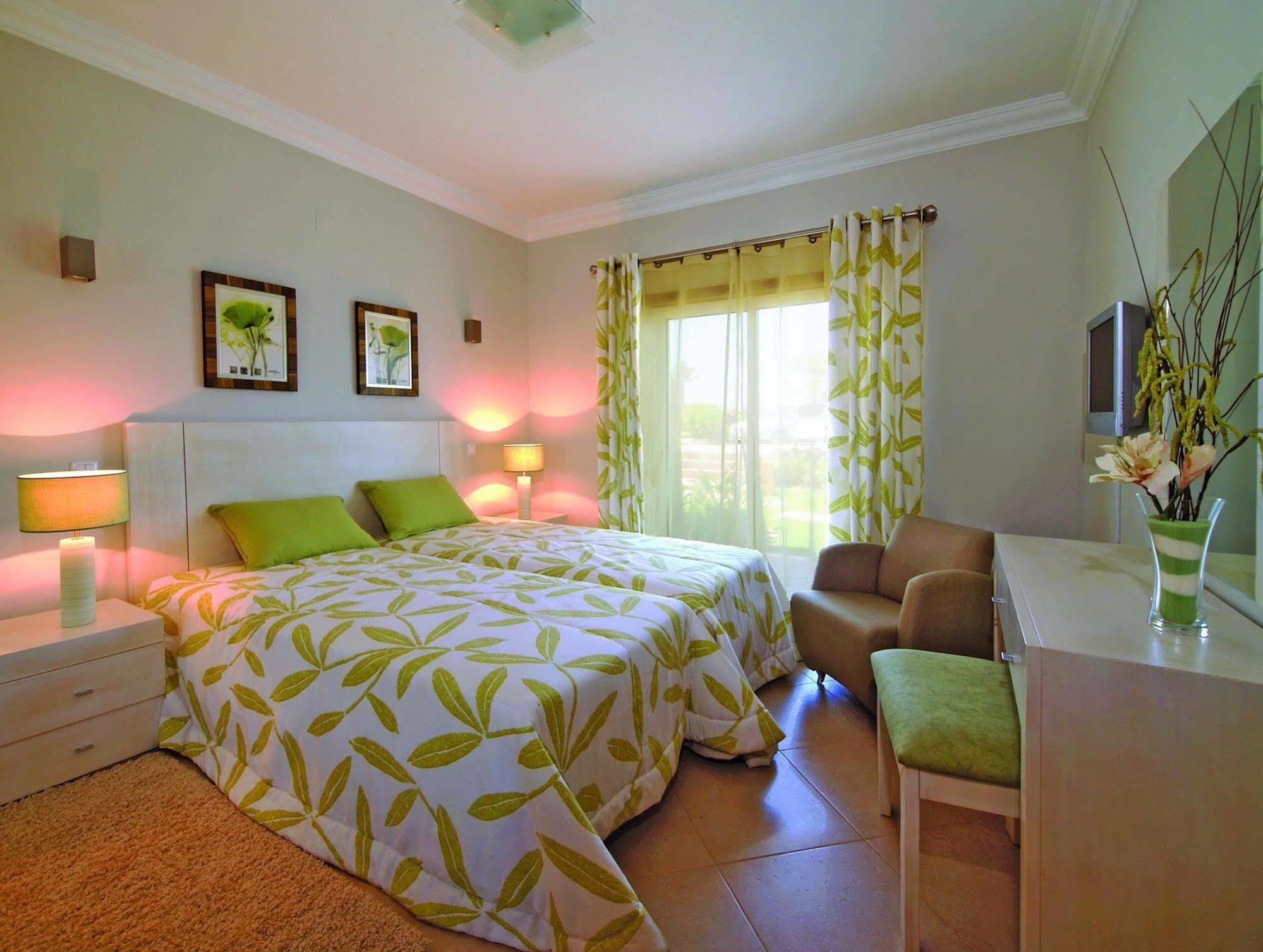 Boavista Golf & Spa - Bela Colina Holidays Lagos Ngoại thất bức ảnh A bedroom